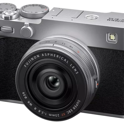 FUJI X-E5 SILVER  + 23/2.8 R WR
